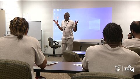 Fatherhood advocate introduces program to Milwaukee County inmates