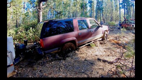 Living in a 4x4 Truck: WOW THIS GUY GOT STUCK!!