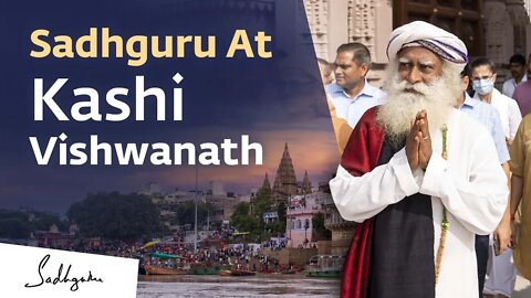 Sadhguru Offers Abhishekam to Kashi Vishwanath Linga - SoulOfLife_MadeByGod