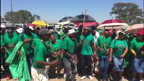 SOUTH AFRICA - Johannesburg - AMCU march (Video) (7LN)