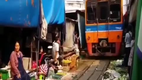 Train Passing Through Residential Area/ Amazing Video/ Viral Video