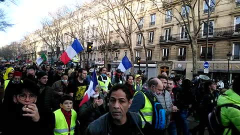 Manif anti-pass💉du 01.01.22 - Paris - La Marche continue