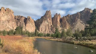 Central Oregon – Smith Rock State Park – High Desert Canyon – 4K