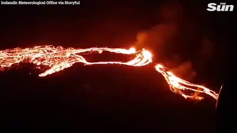 Iceland volcano: Huge red plume over Reykjavik as Fagradalsfjall erupts