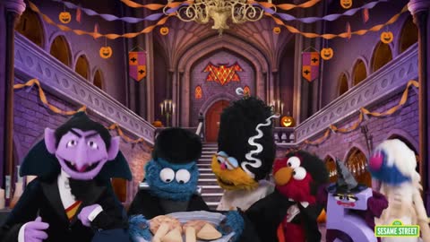 Sesame Street_ The Cookie Monster Nosh (Monster Mash Parody)