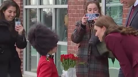 Boy dressed as Royal Guard member meets Prince, Princess of Wales