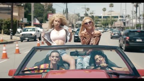 Britney Spears, Iggy Azalea - Pretty Girls (Official Video)