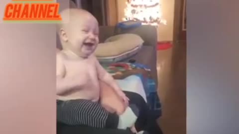 Funny and cute baby🍼 😂 very interesting video 😍