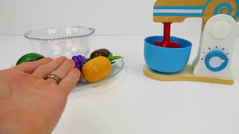 Toy Learning Video 4 Toddlers - Learn Spanish Colors, Shapes, and Numbers