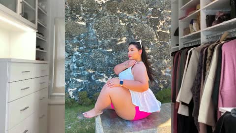 Ana .. Plus size Model Wiiki Biographie, mensurations, âge, relations fashionnova