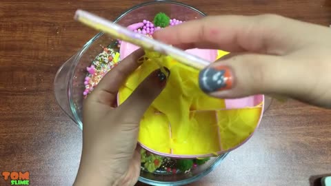 SPECIAL SERIES PEPPA PIG & HELLO KITTY SLIME | Mixing Too Many Things into Clear Slime