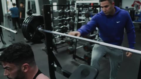 Chest workout for mass and shape with Sergi constance