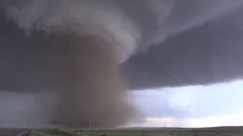 ColoradoWatch this EXTREME up-close video of tornado near Wray