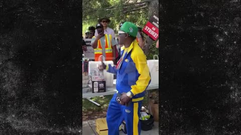 Flavor Flav Brings Good Music and Food to Support Striking WGA Writers