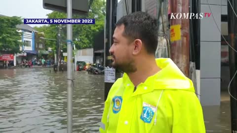 Jakarta Diguyur Hujan Deras, Kawasan Fatmawati Tergenang Banjir hingga 60 Cm