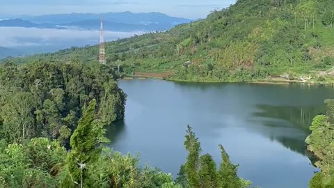 View Danau Tondok