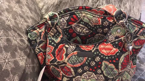 What's in my Vera Bradley Glenna Bag & Accessories.