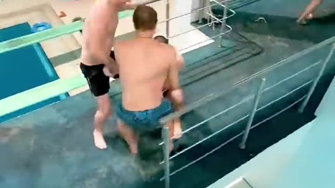 🤿 Prank went wrong in swimming pool 🤿