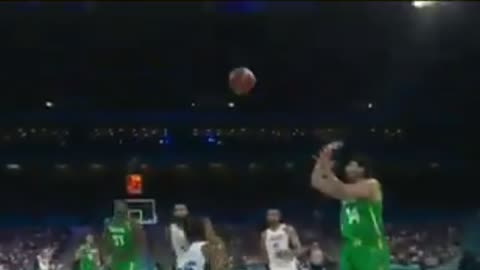 Rudy Gobert Dunked On