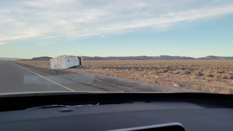 wide Load on the Road US95 NV 20221127T155506