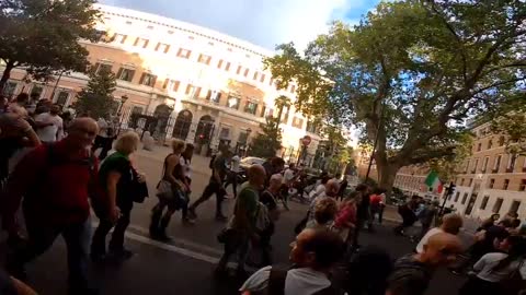 "F*CK JOE BIDEN!" Goes Global - Protesters in Rome Chant "F*ck Joe Biden" as They Pass US Embassy