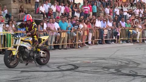 Paulo Martinho | Moto Freestyle | Quemando Rueda [Burnout] | [ Tire 1000 degree ] | BOTICAS