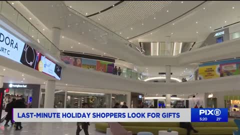 Last-minute holiday shoppers flock to American Dream