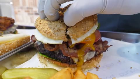 American Cheeseburgers by Chef of NewYork Culinary School