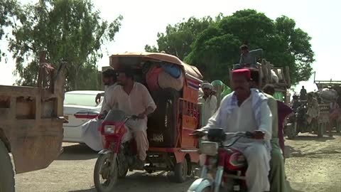 Newborn babies go hungry in Pakistan flood zone