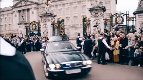 “Queen Getting ”Out of Her Palace With Full Security