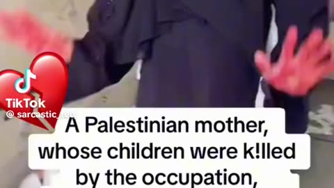 Palestinian mother refuses to wash her child’s blood from her hand