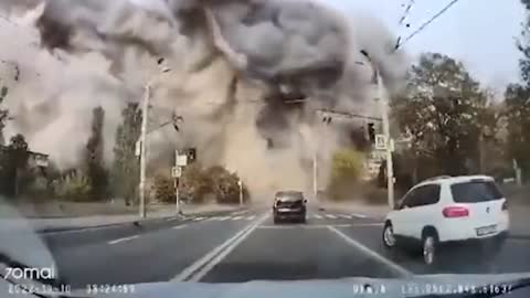 Dashcam video shows moment of missile strike in Dnipro, Ukraine