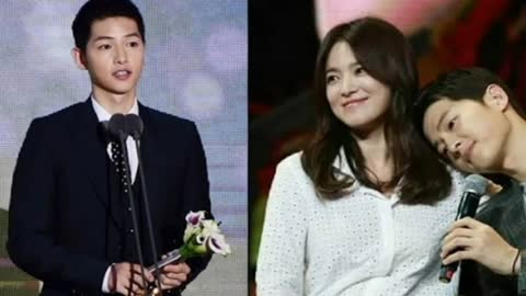 Song Joong Ki and Song Hye Kyo Win Best Couple Award at '2016 APAN'