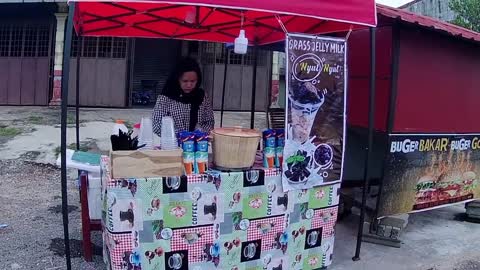 MAKANAN JALANAN MALAYSIA - STREET FOOD - Air susu cincau sedap