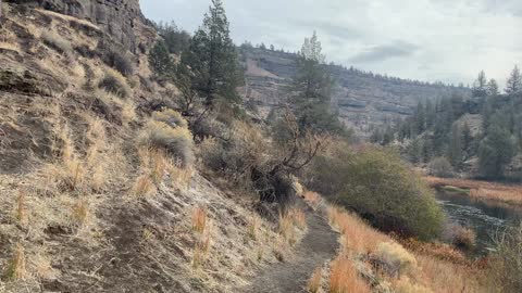 Central Oregon – Steelhead Falls – Hiking the High Desert Canyon