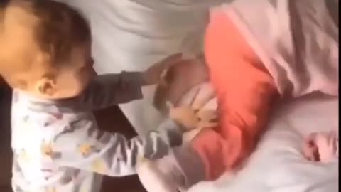 😂Baby__video #babyshorts #cutebaby #viralshorts #viralbabyvideos #baby #cutecompilation #babycomedy