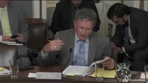 “I Refuse to Be a Thespian in This Failure Theater”: Rep. Massie Demolishes RINO Speaker Johnson