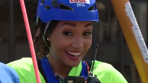 WGN Traffic reporter Brhett Vickery goes 'Over the Edge' for Make-A-Wish Illinois