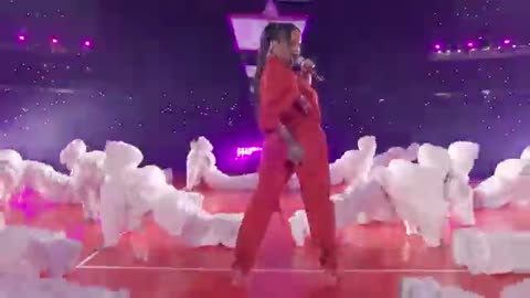 Rihanna’s FULL Apple Music Super Bowl LVII Halftime Show