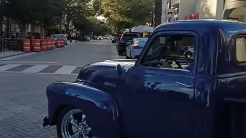 😁1952 Blue Classic Car Cruising In West Palm Beach right by us just now!