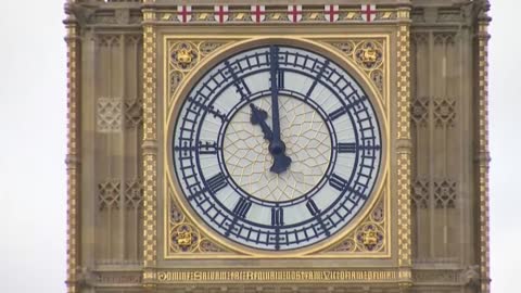 Watch moment services across the UK fall silent as Big Ben rings out 11 times to mark Armistice Day