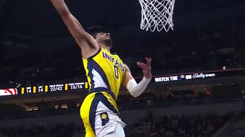 Tyrese Haliburton went for the windmill jam on the fastbreak 😤 ATL-IND