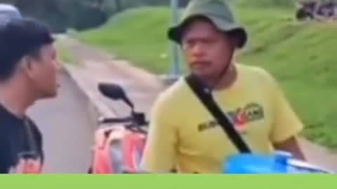 Ketika orang bibir sumbing membeli roti