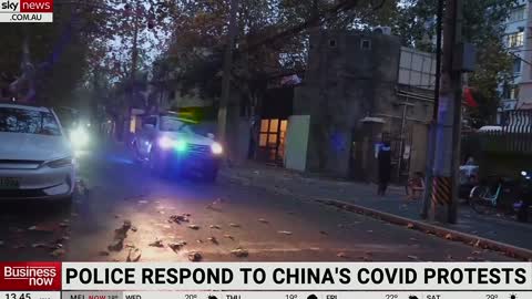 China's police respond to zero-COVID policies Protesters