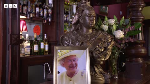 Albert Square commemorates the Queen _ EastEnders - BBC