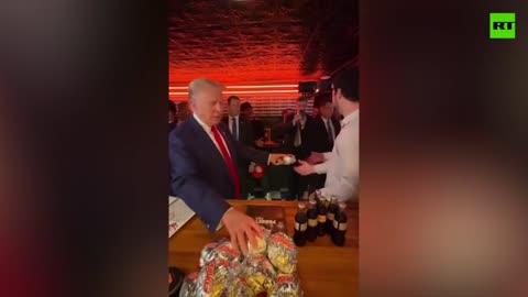 Trump buys burgers with Bitcoin