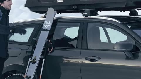 Thule Force Rooftop Cargo Box