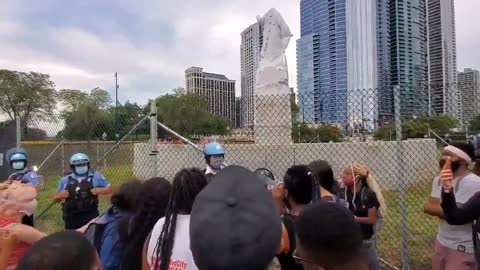 BLM & Antifa Riots 2020 - 2020-07-21-00-36-21-Chicago.mp4