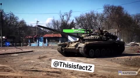 Russian T-72 Tank drift on the street of Mariopul