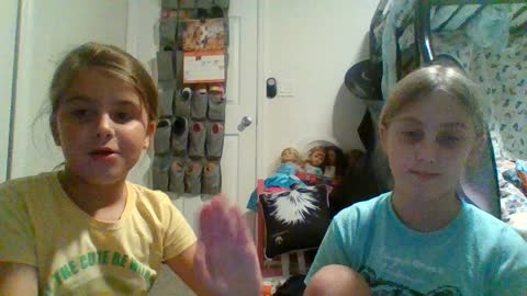 Kyla and Teagan show Opening Dark Sylvion Pokemon cards